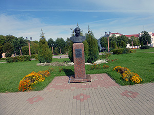 Памятник Кондратенко Роман Исидорович