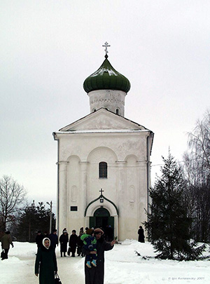 Спасо-Преображенская церковь в Спасо-Евфросиниевском монастыре зимой